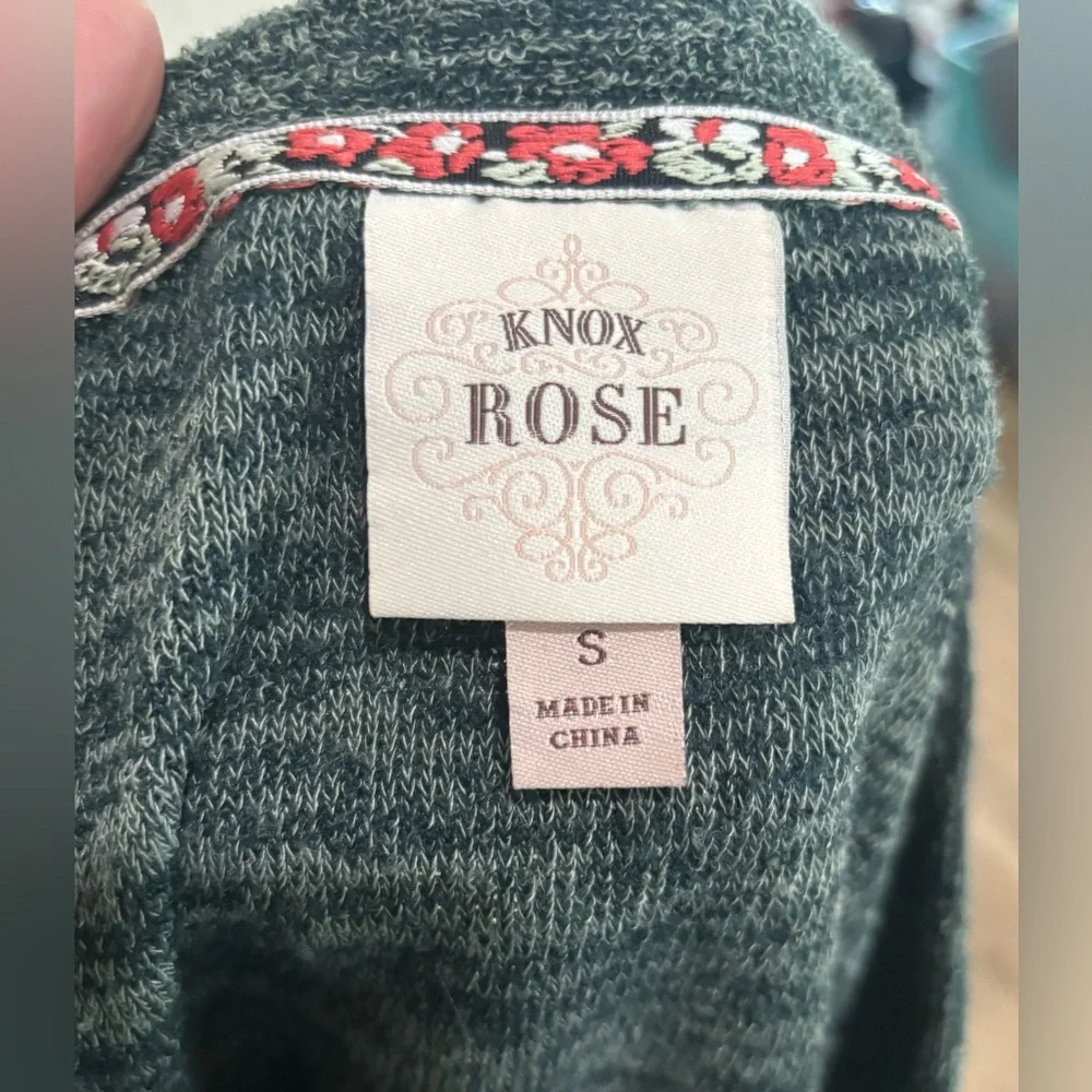 KNOX ROSE - Picture 4 of 7